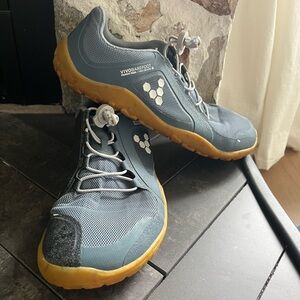 Vivo Barefoot Men’s Grey Mesh Sneakers with Gum Sole